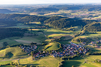 Vue aérienne de Quartier Mittelrot in Fichtenberg dans le département Bade-Wurtemberg, Allemagne