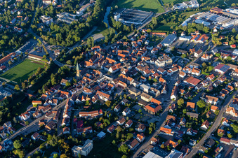 Photographie aérienne de Vue des rues et des maisons dans les quartiers résidentiels à Gaildorf dans le département Bade-Wurtemberg, Allemagne