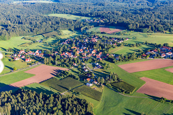Vue aérienne de Quartier Morbach in Großerlach dans le département Bade-Wurtemberg, Allemagne