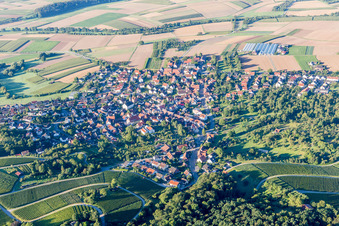 Vue aérienne de Quartier Winzerhausen in Großbottwar dans le département Bade-Wurtemberg, Allemagne