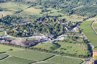 Vue aérienne de Parc d'aventure Tripsdrill à le quartier Treffentrill in Cleebronn dans le département Bade-Wurtemberg, Allemagne