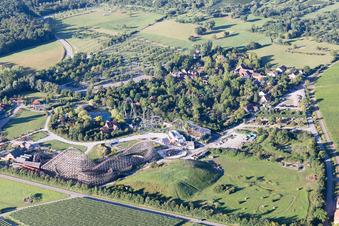 Photographie aérienne de Parc d'aventure Tripsdrill à le quartier Treffentrill in Cleebronn dans le département Bade-Wurtemberg, Allemagne