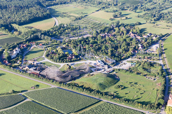 Vue oblique de Parc d'aventure Tripsdrill à le quartier Treffentrill in Cleebronn dans le département Bade-Wurtemberg, Allemagne