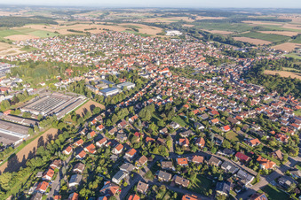 Vue aérienne de Vue sur le village à Sulzfeld dans le département Bade-Wurtemberg, Allemagne