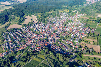Photographie aérienne de Vue des rues et des maisons dans les quartiers résidentiels à le quartier Obergrombach in Bruchsal dans le département Bade-Wurtemberg, Allemagne