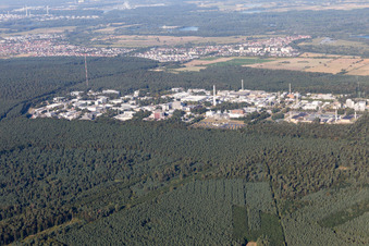 Vue aérienne de KIT Nord à le quartier Leopoldshafen in Eggenstein-Leopoldshafen dans le département Bade-Wurtemberg, Allemagne
