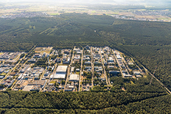 Quartier Leopoldshafen in Eggenstein-Leopoldshafen dans le département Bade-Wurtemberg, Allemagne d'un drone