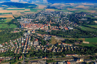 Vue aérienne de Vieille ville de l'autre côté du Danube, vue de l'ouest à Riedlingen dans le département Bade-Wurtemberg, Allemagne