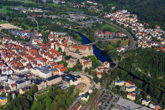 Vue aérienne de Château de Hohenzollern Sigmaringen à Sigmaringen dans le département Bade-Wurtemberg, Allemagne