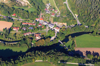 Vue aérienne de Au marteau à le quartier Neidingen in Beuron dans le département Bade-Wurtemberg, Allemagne