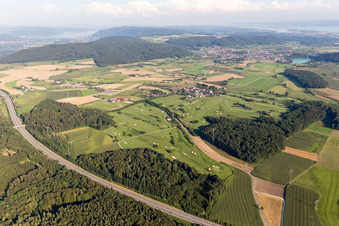 Vue aérienne de Terrain du parcours de golf du Golfclub Steisslingen eV au bord du lac de Constance à le quartier Wiechs in Steißlingen dans le département Bade-Wurtemberg, Allemagne