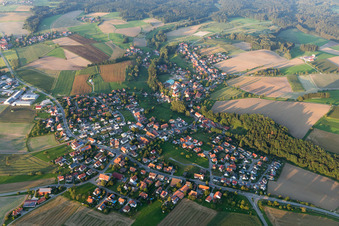 Photographie aérienne de Champs agricoles et terres agricoles à le quartier Herdwangen in Herdwangen-Schönach dans le département Bade-Wurtemberg, Allemagne