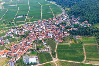 Vue aérienne de Vue d'ensemble du village depuis le nord à Eschbach dans le département Rhénanie-Palatinat, Allemagne