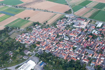Quartier Niederhochstadt in Hochstadt dans le département Rhénanie-Palatinat, Allemagne hors des airs