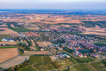 Vue aérienne de Ober-Olm dans le département Rhénanie-Palatinat, Allemagne