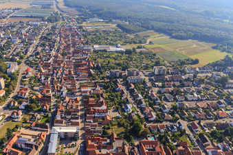 Photographie aérienne de Juststraße Rheinstraße depuis l'ouest à Kandel dans le département Rhénanie-Palatinat, Allemagne