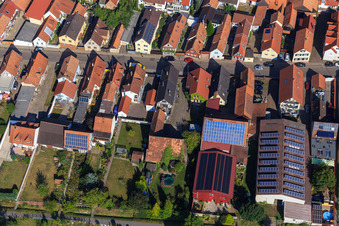 Photographie aérienne de Rheinstraße depuis le sud à Kandel dans le département Rhénanie-Palatinat, Allemagne