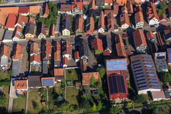 Rheinstraße depuis le sud à Kandel dans le département Rhénanie-Palatinat, Allemagne vue d'en haut