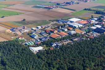 Vue aérienne de Zone industrielle Im Gereut du sud-ouest à Hatzenbühl dans le département Rhénanie-Palatinat, Allemagne