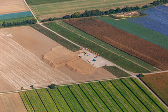 Photographie aérienne de Fondation d'éolienne sur un chantier de construction à Hatzenbühl dans le département Rhénanie-Palatinat, Allemagne