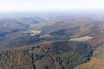 Wingen dans le département Bas Rhin, France d'un drone