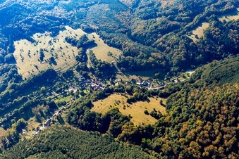 Niedersteinbach dans le département Bas Rhin, France hors des airs