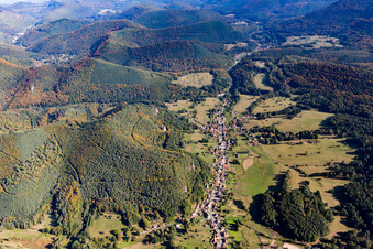 Vue aérienne de Obersteinbach dans le département Bas Rhin, France