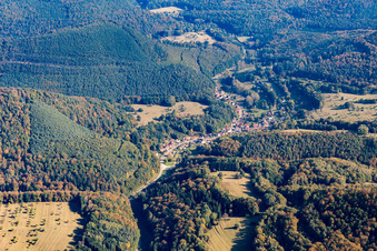 Niedersteinbach dans le département Bas Rhin, France d'un drone