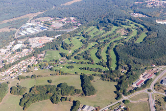 Vue aérienne de Golf de Bitche à Bitche dans le département Moselle, France
