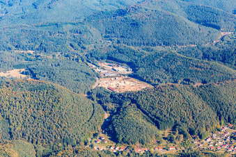 Vue aérienne de Zone industrielle Industriestr à Hinterweidenthal dans le département Rhénanie-Palatinat, Allemagne