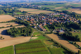 Vue aérienne de Vue du village depuis le nord-ouest à Barbelroth dans le département Rhénanie-Palatinat, Allemagne