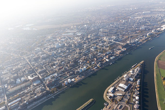 Quartier BASF in Ludwigshafen am Rhein dans le département Rhénanie-Palatinat, Allemagne vue du ciel
