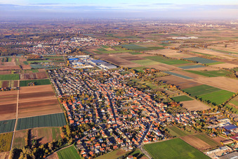 Photographie aérienne de Vue de la ville depuis le sud à Fußgönheim dans le département Rhénanie-Palatinat, Allemagne