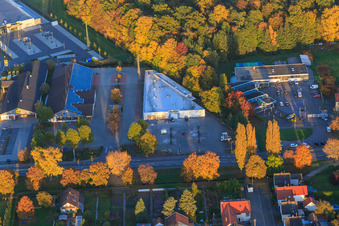 Vue aérienne de ALDI à côté de l'ancien EDEKA à Kandel dans le département Rhénanie-Palatinat, Allemagne