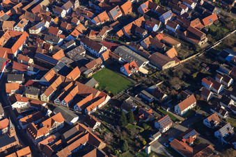 Vue aérienne de Kreuzgasse à Steinweiler dans le département Rhénanie-Palatinat, Allemagne