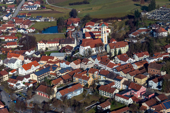 Vue aérienne de Bad Birnbach dans le département Bavière, Allemagne