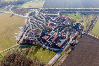 Vue aérienne de Haslinger Hof à le quartier Dürnöd in Kirchham dans le département Bavière, Allemagne