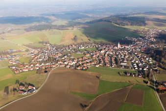 Photographie aérienne de Marché Kößlarn à le quartier Danglöd in Kößlarn dans le département Bavière, Allemagne