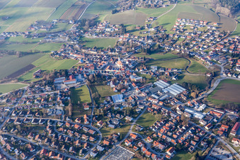 Vue aérienne de Champs agricoles et terres agricoles à Triftern dans le département Bavière, Allemagne