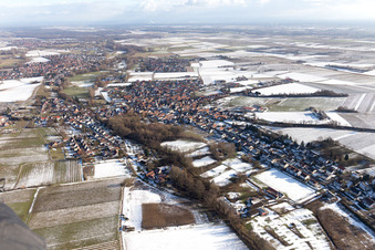 Quartier Ingenheim in Billigheim-Ingenheim dans le département Rhénanie-Palatinat, Allemagne vue d'en haut