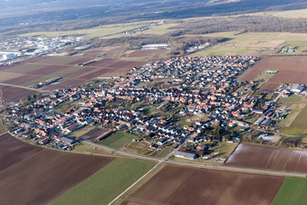 Ottersheim bei Landau dans le département Rhénanie-Palatinat, Allemagne depuis l'avion