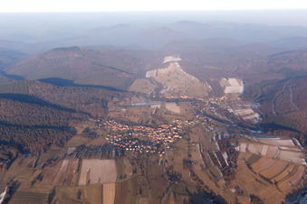 Photographie aérienne de Wingen dans le département Bas Rhin, France