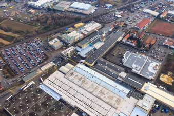 Vue aérienne de Tenneco GmbH à Edenkoben dans le département Rhénanie-Palatinat, Allemagne