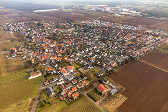 Vue aérienne de Du nord-est à Bornheim dans le département Rhénanie-Palatinat, Allemagne