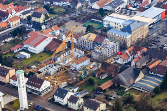 Photographie aérienne de Nouveau chantier de construction de bâtiments commerciaux après démolition entre Marktstr- et Goetherstr à Kandel dans le département Rhénanie-Palatinat, Allemagne