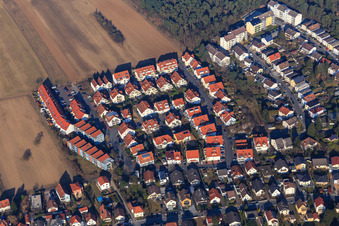 Vue aérienne de Nouvelle zone de développement Leierhans avec An d. Laut et Am Hartenauer Feld à Bickenbach dans le département Hesse, Allemagne