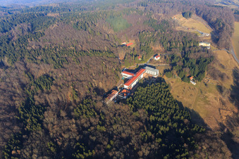Photographie aérienne de Terrain de l'hôpital Eleonoren-Klinik à le quartier Winterkasten in Lindenfels dans le département Hesse, Allemagne