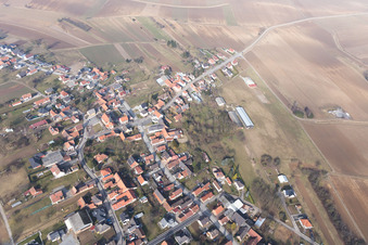 Oberlauterbach dans le département Bas Rhin, France depuis l'avion