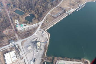 Lauterbourg dans le département Bas Rhin, France vu d'un drone