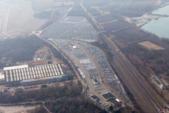 Vue aérienne de Port douanier à Lauterbourg dans le département Bas Rhin, France